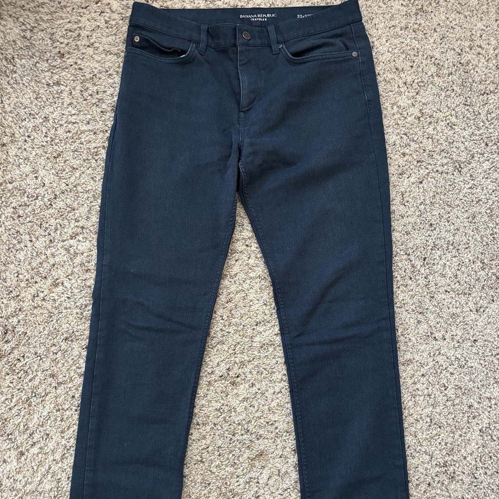 Banana Republic Straight Slim Fit Traveler Pant